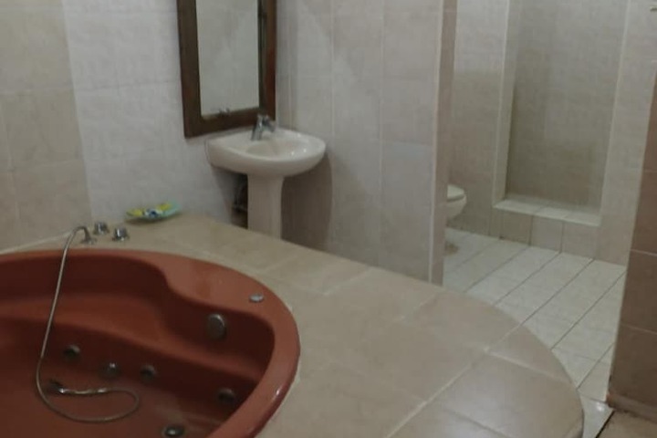 Room 14 of 41