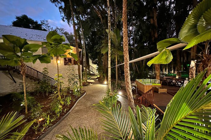 Hotel Exterior 149 of 158