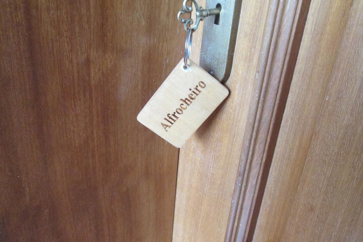 Room 9 of 50
