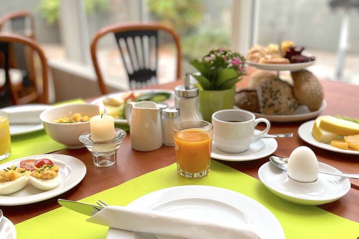 Breakfast meal