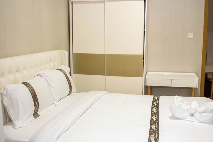 Room 11 of 65