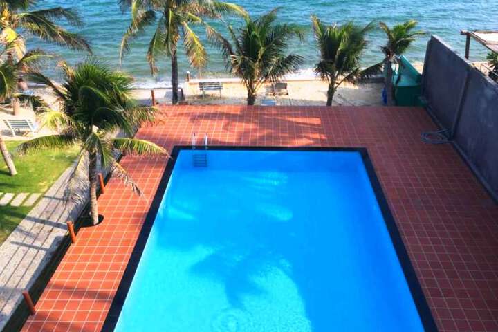 Pools & Facilities