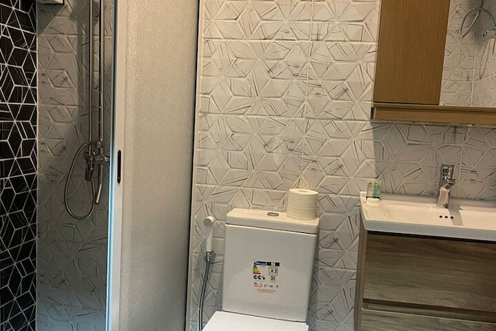 Room 18 of 22