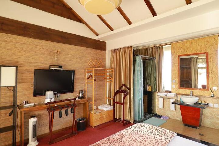 Room 3 of 4