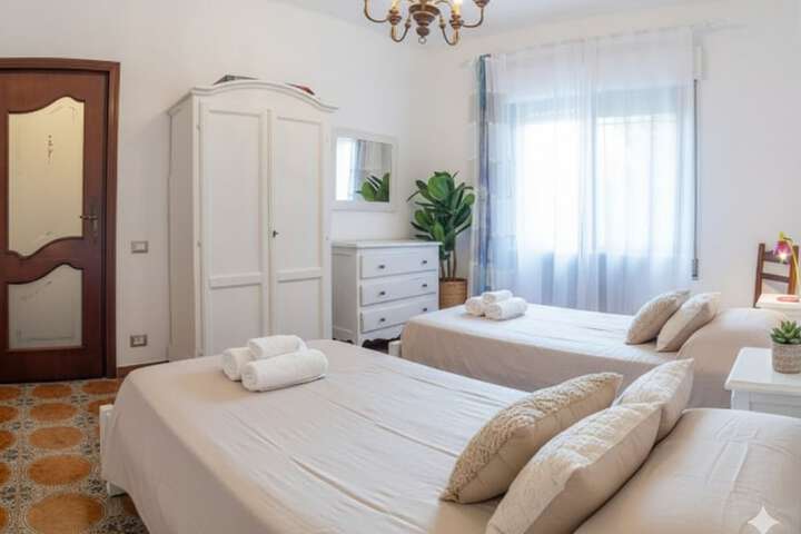 Room 3 of 15