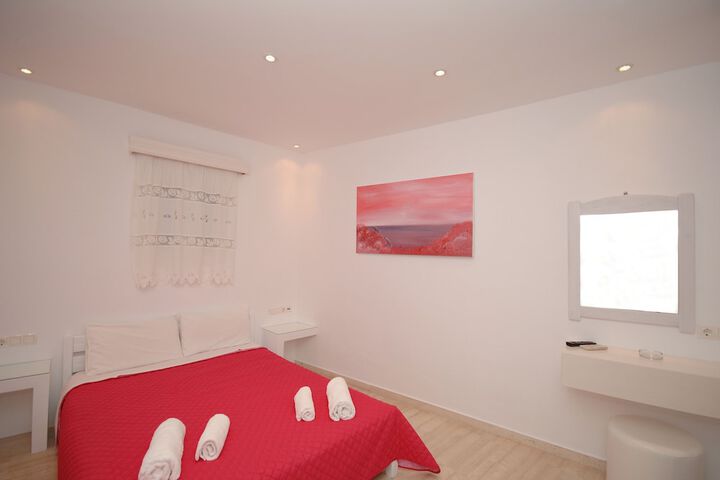 Room 10 of 44