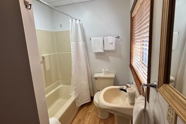 Room 26 of 118