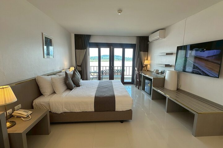 Room 18 of 54
