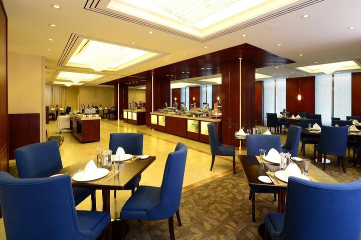 Dining 205 of 325
