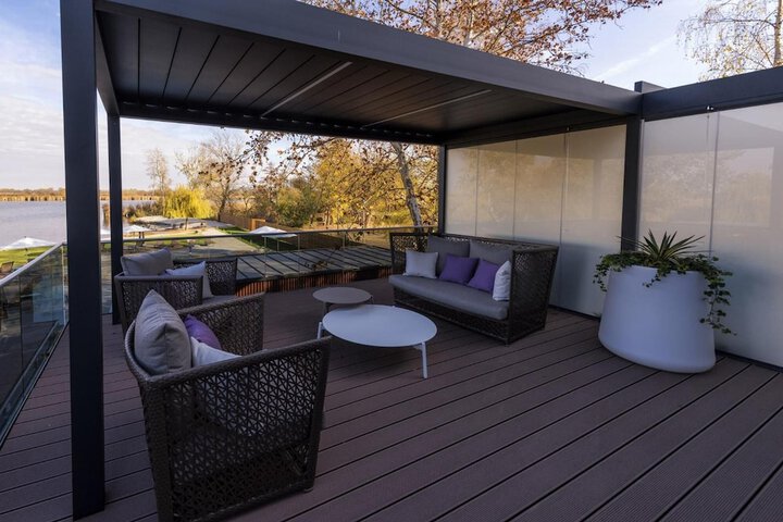Terrace/Patio 25 of 49