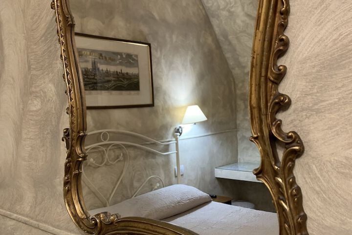 Room 14 of 50