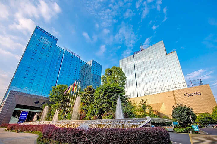 Chengdu Charming Yard Nature Nook Hotel