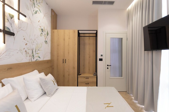 Room 55 of 249