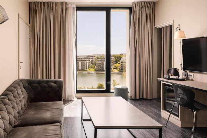 Room 15 of 41