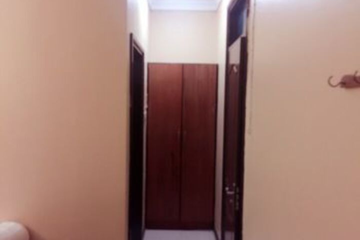 Room 17 of 30