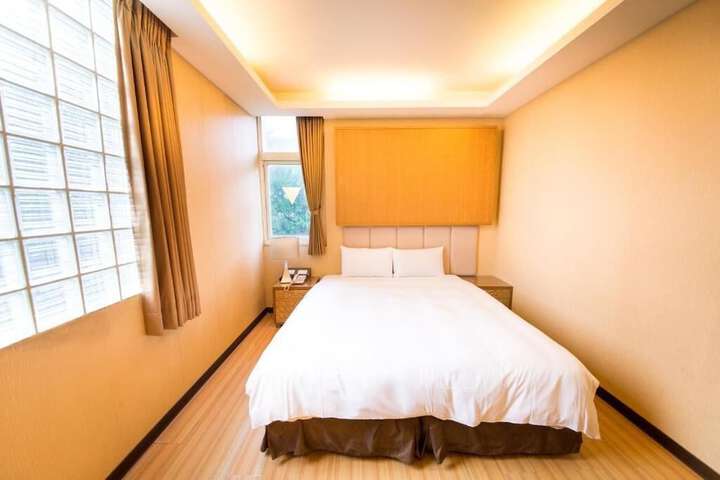 AOIKE Hot Spring Hotel