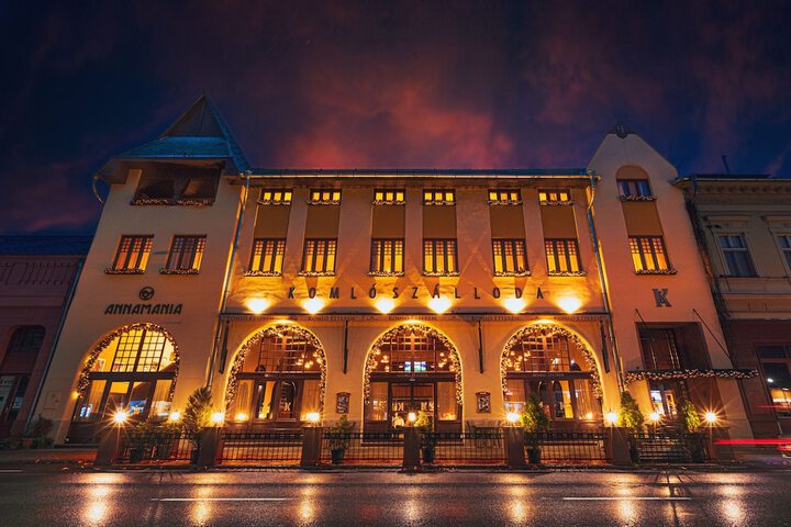 Exterior of Komló Hotel Gyula
