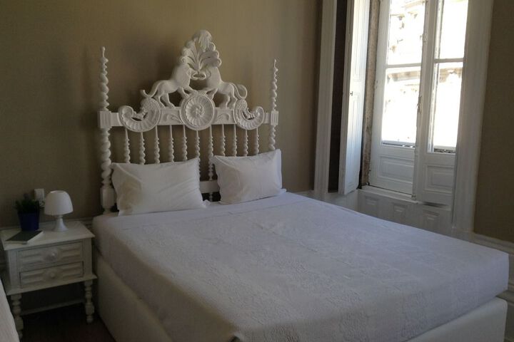Room 27 of 29