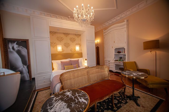 Room 36 of 79