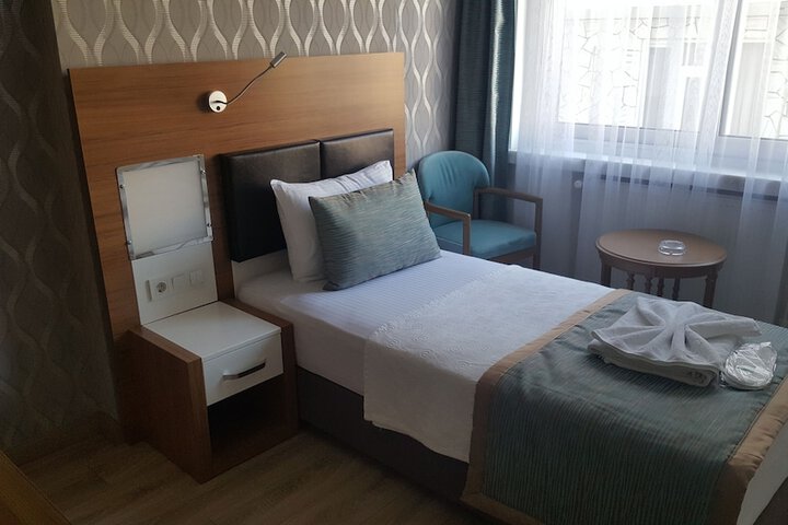Room 15 of 72
