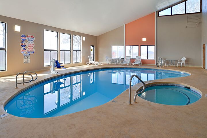 Pool 22 of 51