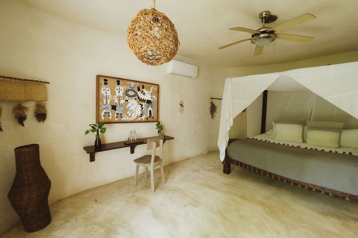 Room 2 of 60