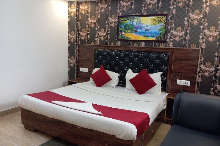 Room 20 of 33