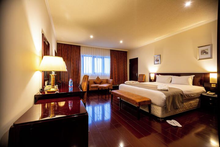 Room 12 of 41