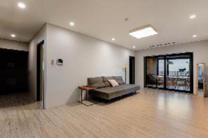 Jeju Aewol Brick House Pension