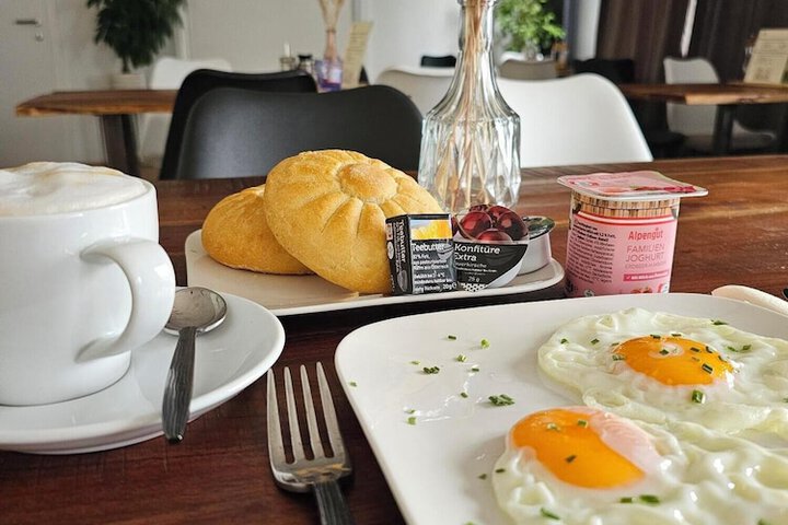 Breakfast/Coffee Service 52 of 57