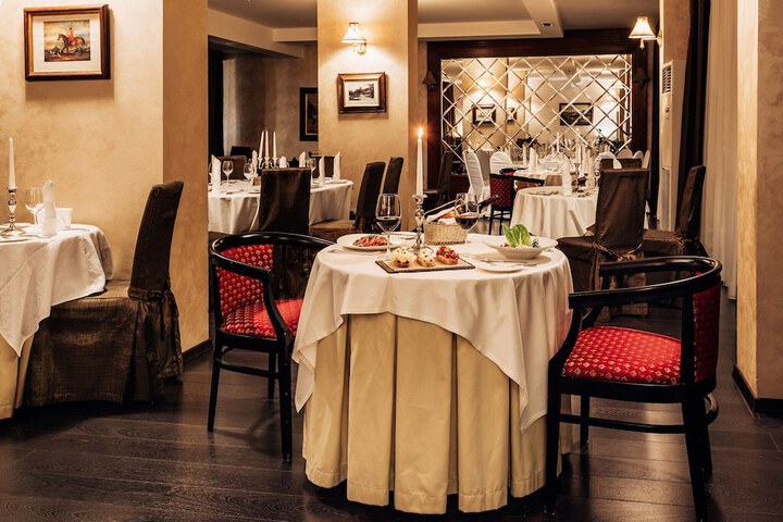 Dining 87 of 123
