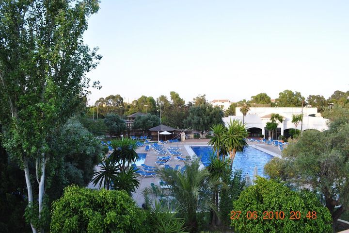 Hotel Pool