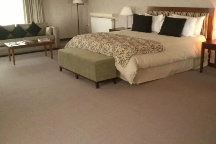 Room 5 of 19