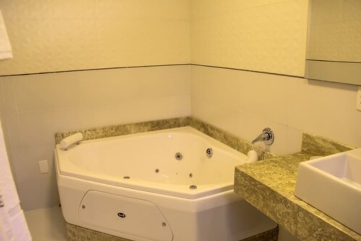 Room 21 of 46