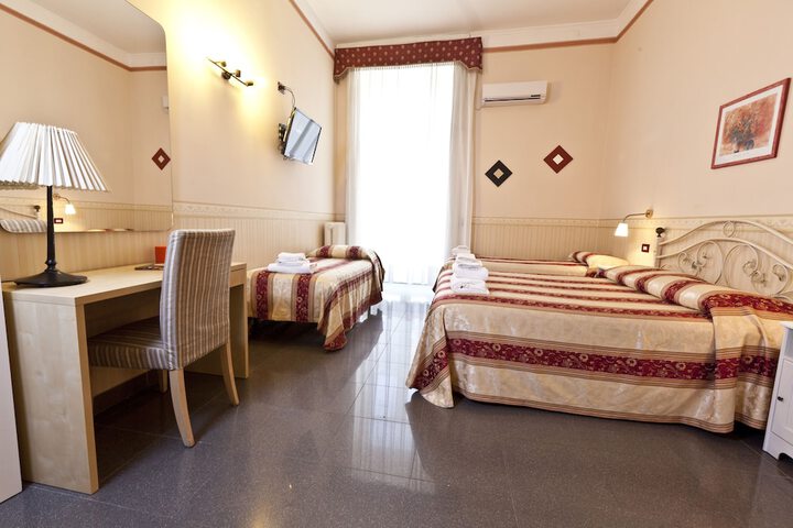 Room 12 of 45