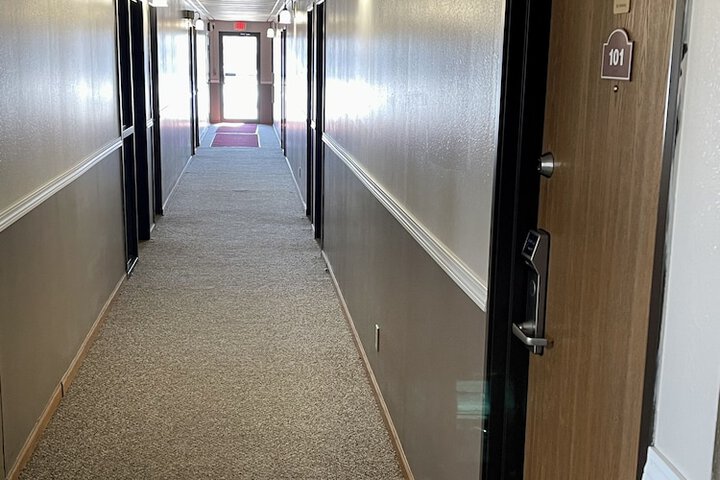 Ballroom/Hall 19 of 22