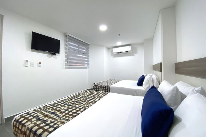 Room 52 of 81