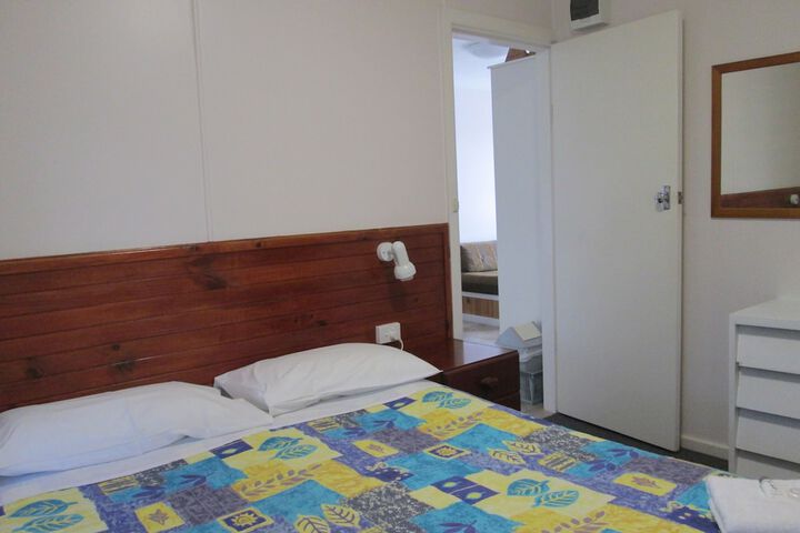 Room 13 of 69
