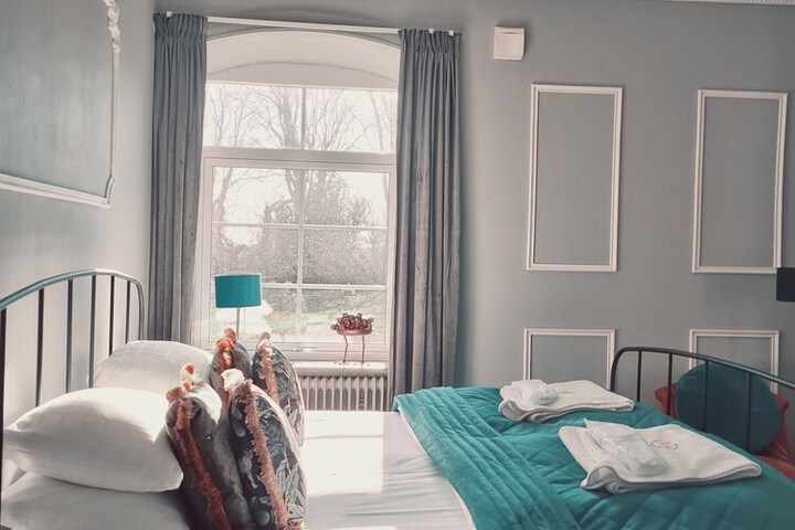 Room 32 of 58