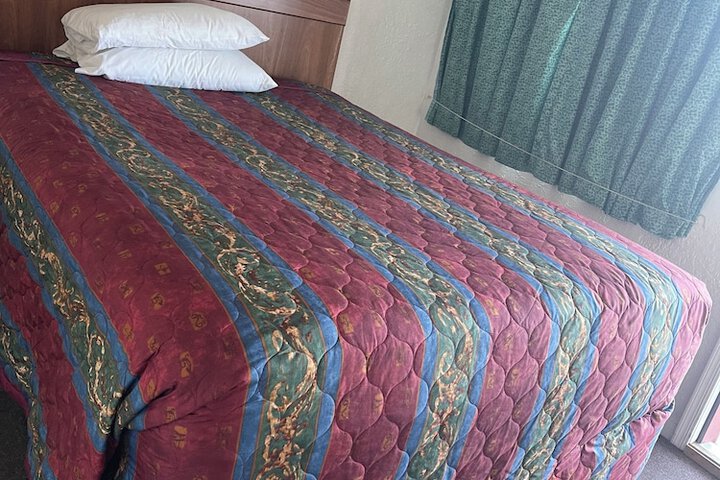 Room 8 of 41