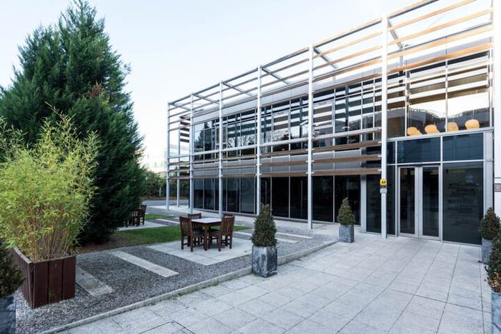 Beales Hotel Luton Comet Way Al10 9ng