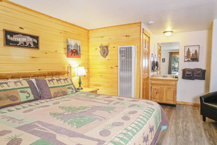 Room 42 of 168