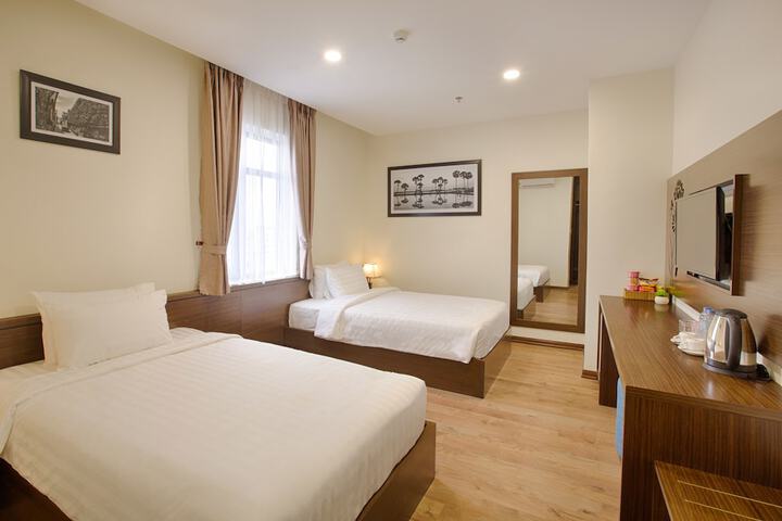 Room 10 of 67