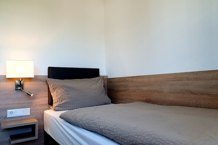 Room 7 of 17