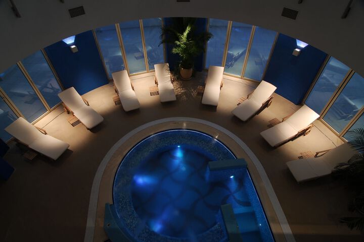 Pool 31 of 94