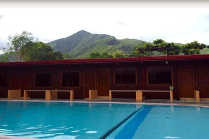 Hotel Pool