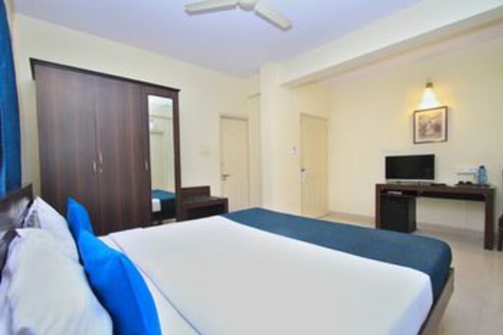 Room 12 of 23