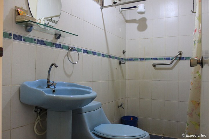 Room 8 of 21