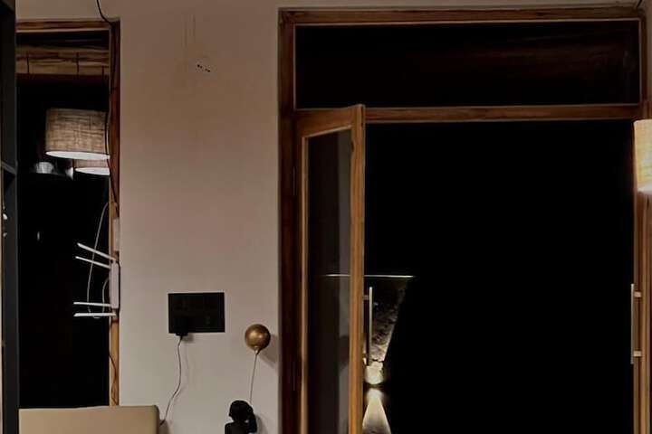 Room 8 of 26