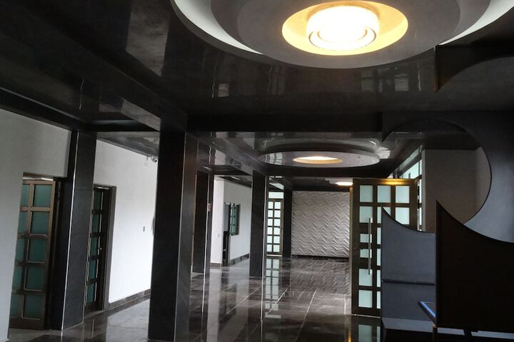 Room 6 of 6